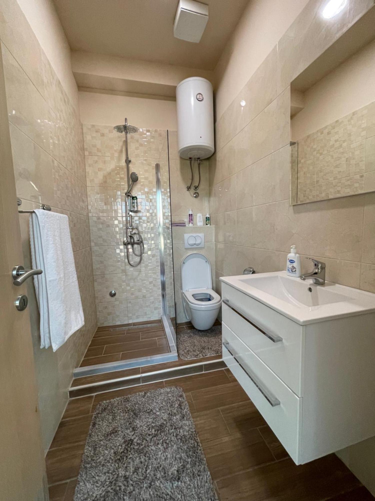 Lux Apartments Μόσταρ Εξωτερικό φωτογραφία